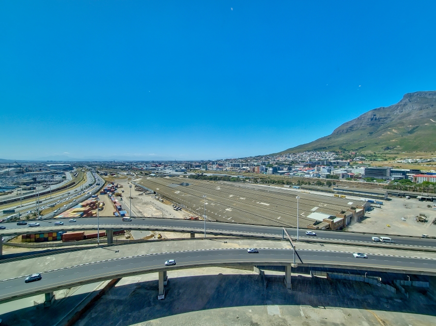 1 Bedroom Property for Sale in Foreshore Western Cape